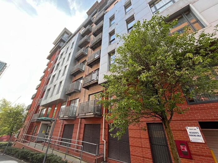 2 Bedroom Flat To Rent In Melia House, Hornbeam Way, Manchester, M4