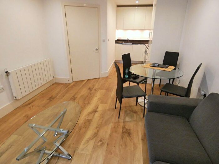 1 Bedroom Flat To Rent In Warehouse Court, Major Draper Street, London, SE18
