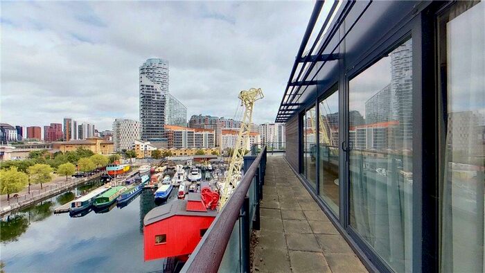 3 Bedroom Apartment To Rent In Boardwalk Place, London, E14