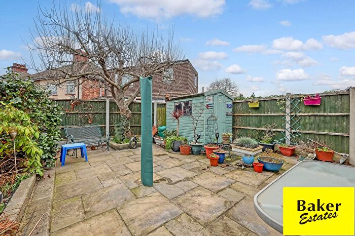 3 Bedroom End Of Terrace House For Sale In Edward Road, Chadwell Heath, RM6