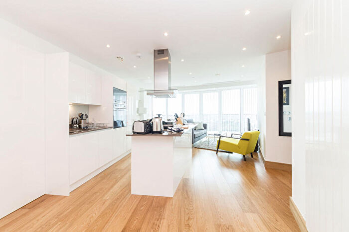 1 Bedroom Flat To Rent In Arena Tower, Canary Wharf, London, E14