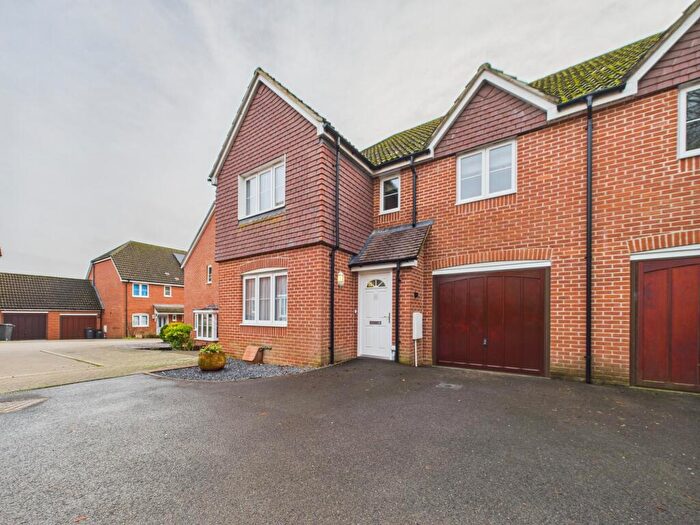 4 Bedroom Semi-Detached House To Rent In Downlands Way, South Wonston, Winchester, SO21