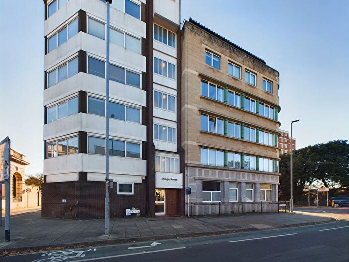 2 Bedroom Flat To Rent In Kings House, Kings Road, Southsea, PO5