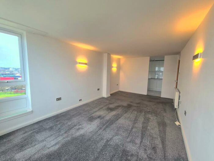 2 Bedroom Flat To Rent In Chichester House, Plymouth *Available With Zero Deposit Guarantee*, PL1