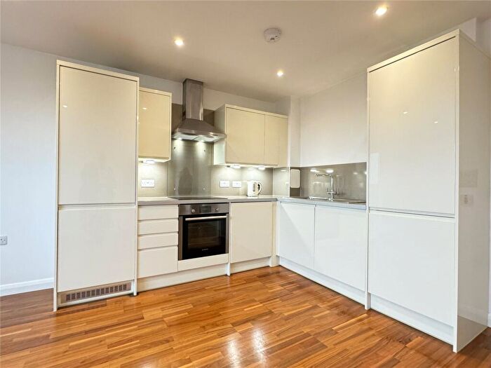 2 Bedroom Flat For Sale In Horizon House, Azalea Drive, Swanley, Kent, BR8