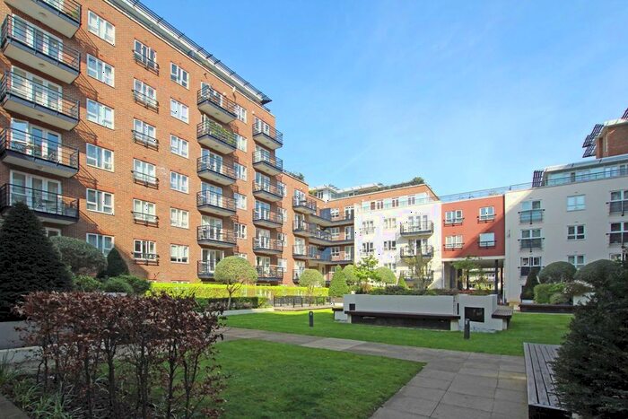 1 Bedroom Flat To Rent In Royal Quarter, Seven Kings Way, Kingston Upon Thames, KT2