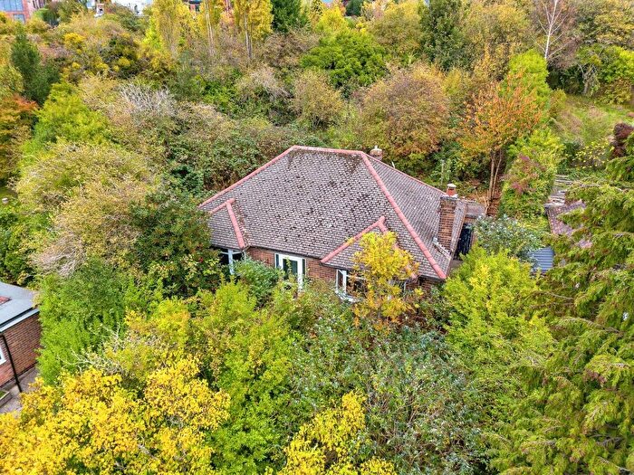 2 Bedroom Detached House For Sale In Douglas Crescent, Carlton, Nottingham, Nottinghamshire, NG4