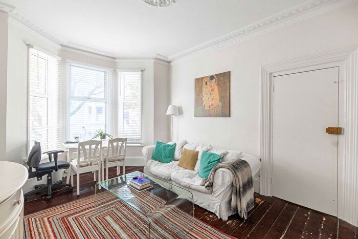 1 Bedroom Flat To Rent In Anselm Road, Fulham, Hammersmith And Fulham, London, SW6