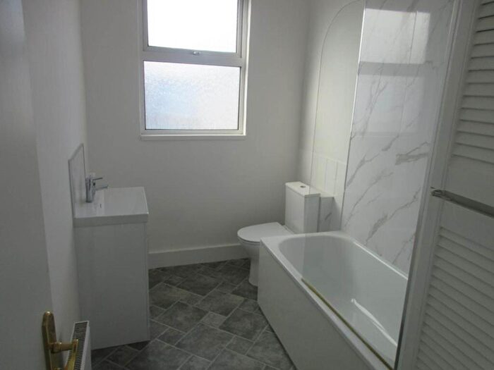 1 Bedroom Flat To Rent In Southchurch Road, Southend On Sea, SS1