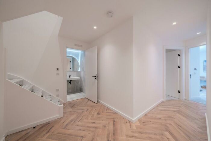 4 Bedroom Flat To Rent In Regency Lodge, Adeliade Road, Swiss Cottage, NW3