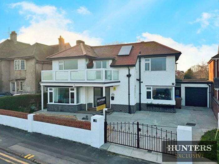 4 Bedroom Detached House For Sale In Belvedere Parade, Bridlington, YO15