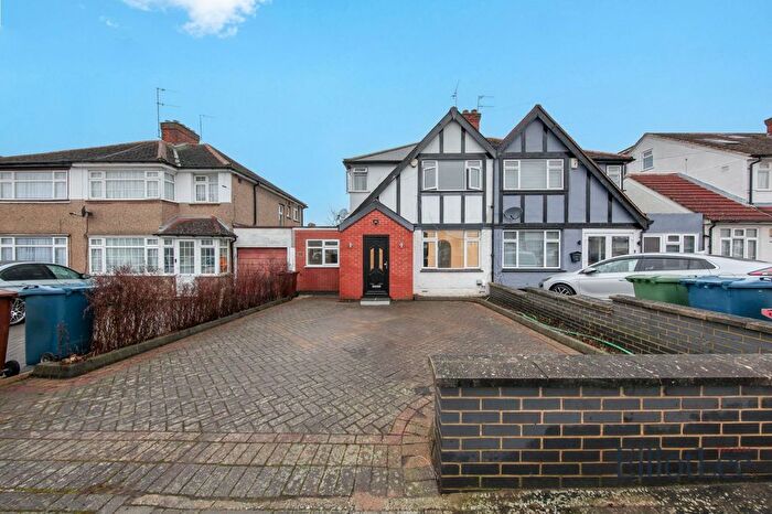 4 Bedroom Semi-Detached House To Rent In Tintern Way, Harrow, HA2