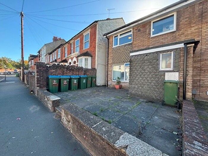 1 Bedroom Maisonette To Rent In Bicester Road, Aylesbury, HP19