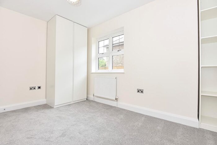 1 Bedroom Maisonette To Rent In Priory Road, High Wycombe, HP13