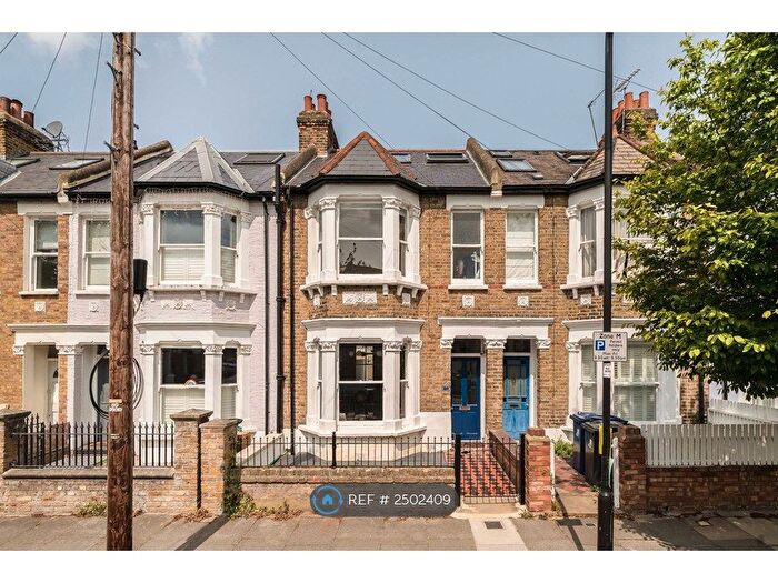 4 Bedroom Terraced House To Rent In Bridgman Road, London, W4