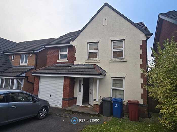 4 Bedroom Detached House To Rent In Pankhurst Close, Blackburn, BB1