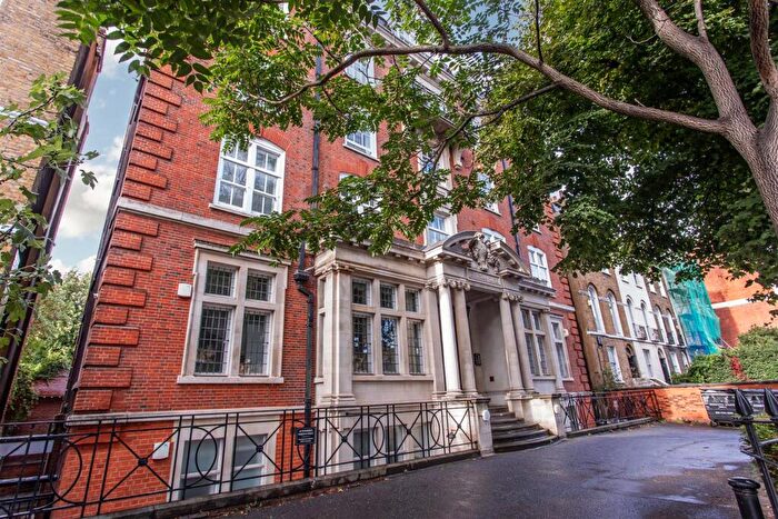 2 Bedroom Flat For Sale In Tredegar House, Bow, E3