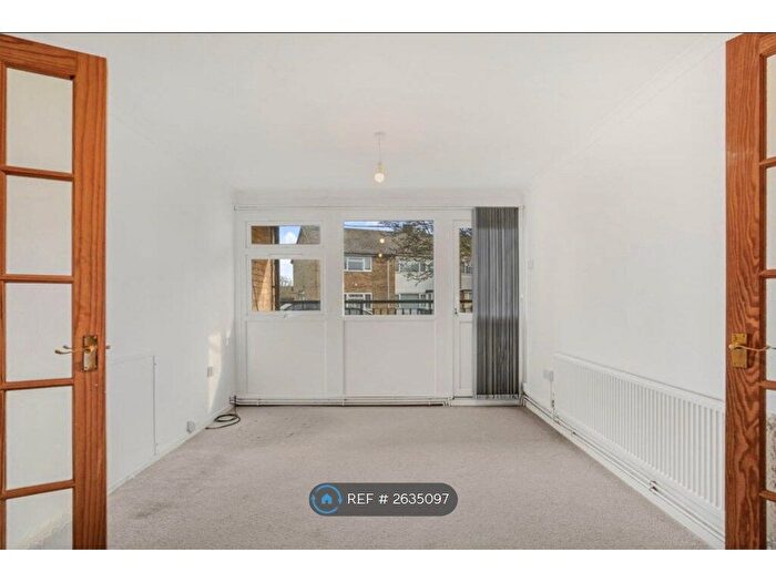 1 Bedroom Flat To Rent In Spencers Croft, Harlow, CM18