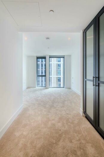2 Bedroom Flat To Rent In Palmer Road, Battersea Power Station, London, SW11