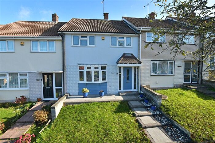 3 Bedroom Terraced House For Sale In Nether Priors, Basildon, Essex, SS14