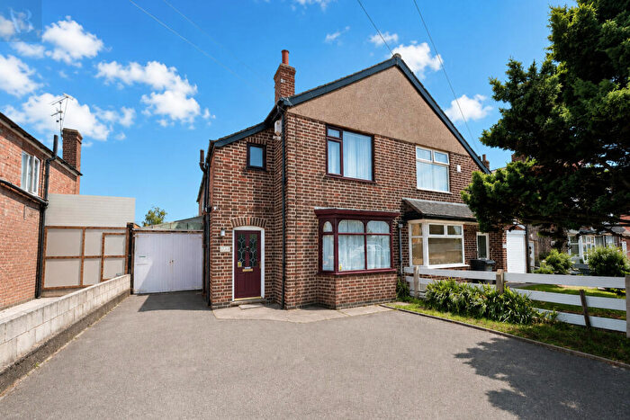 3 Bedroom Semi Detached House For Sale In Humberstone Lane, Leicester, Leicestershire, LE4