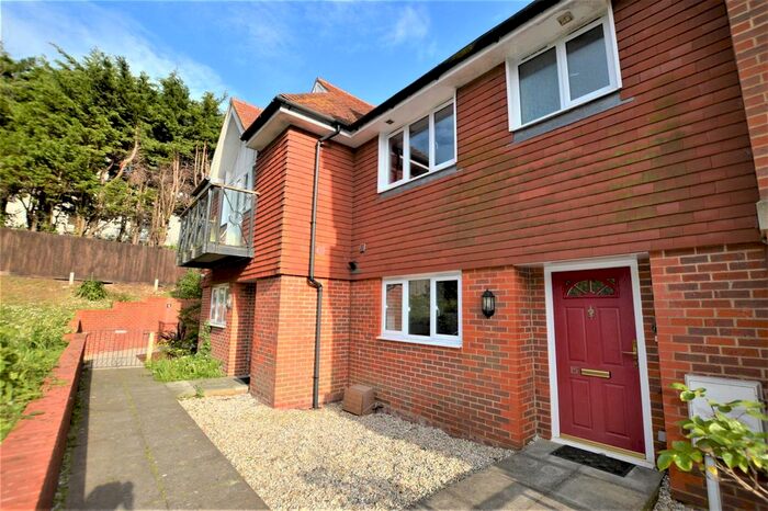 3 Bedroom Detached House To Rent In Buchanan Gardens, St. Leonards-On-Sea, TN38