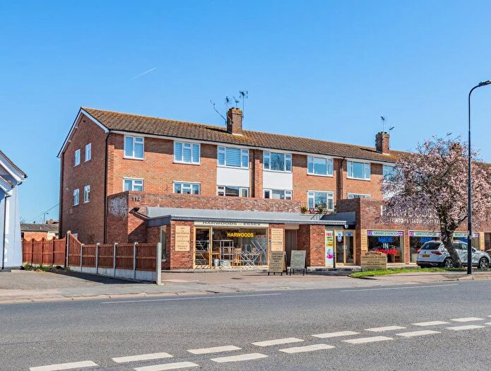 2 Bedroom Flat For Sale In Connaught House, Connaught Avenue, Frinton-On-Sea, Essex, CO13
