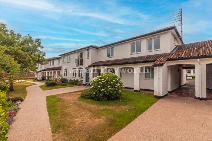 2 Bedroom Flat For Sale In Seville Court, Clifton Drive, Lytham St. Annes, FY8