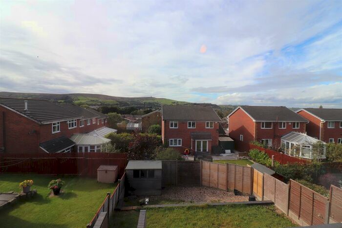 3 Bedroom Detached House To Rent In Minster Crescent, Darwen, BB3