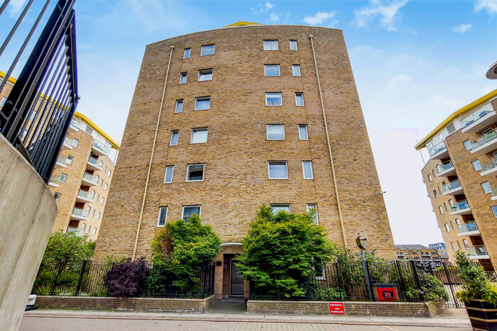 2 Bedroom Flat To Rent In Limehouse Basin, London, E14