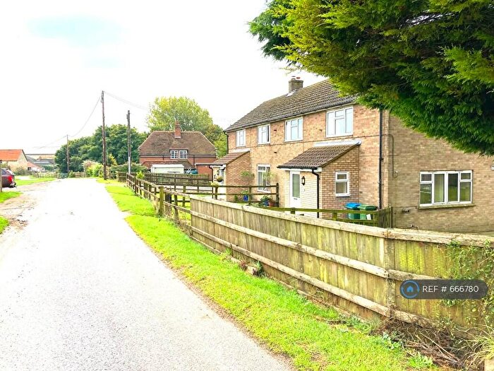 3 Bedroom Semi-Detached House To Rent In Nr Whitchurch, Nr Whitchurch, HP22