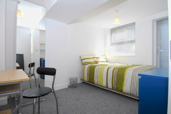 2 Bedroom Property To Rent In Armada Street, Flat The Friendship, PL4