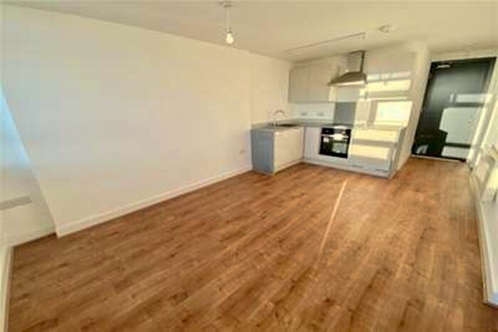 1 Bedroom Flat To Rent In Belem Tower, L17