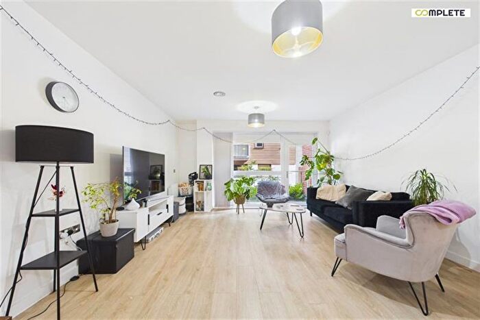 2 Bedroom Flat To Rent In Loom Building, Harrison Street, Manchester, M4