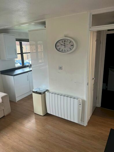 1 Bedroom Flat To Rent In Ruby Court, Rainham, RM13