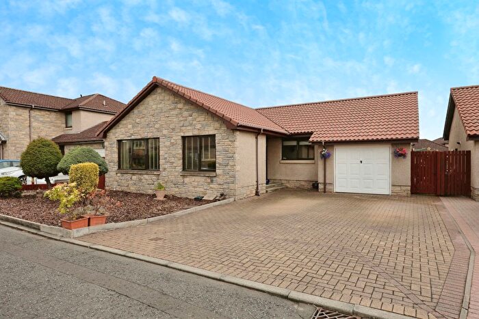 3 Bedroom Bungalow For Sale In Normandy Place, Rosyth, Dunfermline, KY11