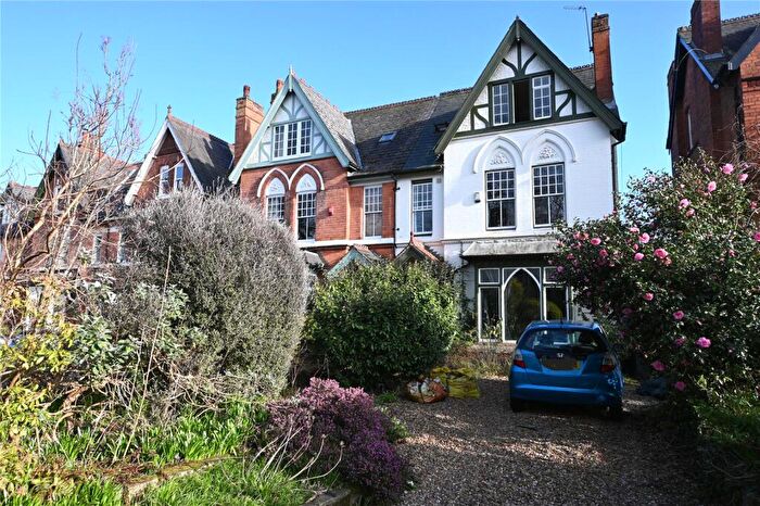 5 Bedroom Semi Detached House For Sale In School Road, Moseley, Birmingham, B13