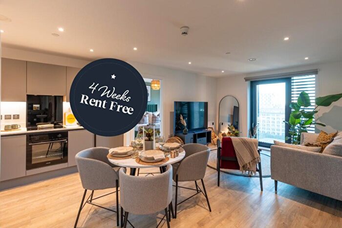 2 Bedroom Flat To Rent In Flat, Pall Mall, Liverpool, Merseyside, L3