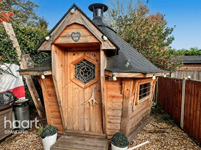 2 Bedroom Semi Detached House For Sale In River Lane, Moulton, PE12