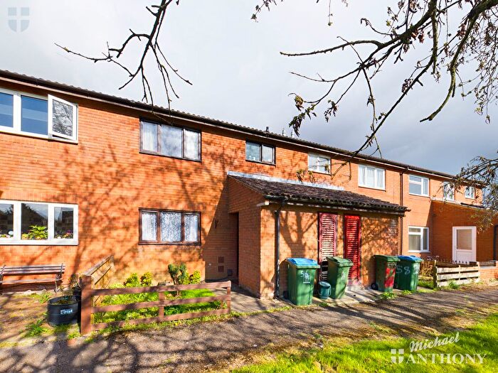 3 Bedroom Terraced House For Sale In Cornbrook Road, Aylesbury, HP21