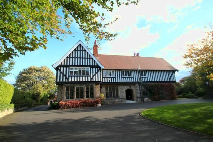 2 Bedroom Flat To Rent In Webton Court, Chapel Allerton, LS7