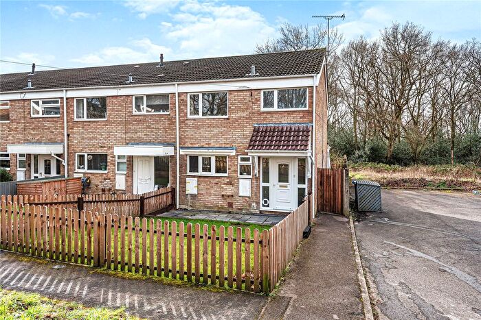 3 Bedroom End Terrace House To Rent In South Meadow, Crowthorne, Berkshire, RG45