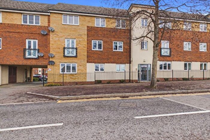 2 Bedroom Flat For Sale In Eagle Way, Hampton Centre, PE7