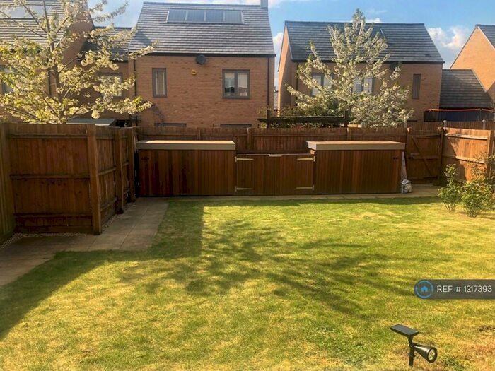 4 Bedroom End Of Terrace House To Rent In Osprey Drive, Cambridge, CB2