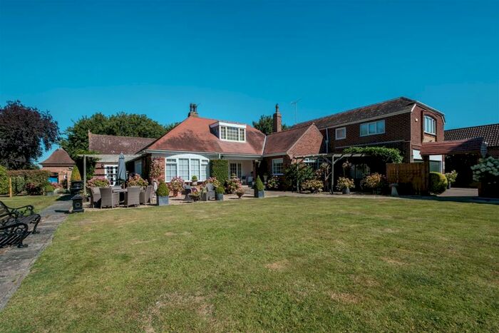 5 Bedroom Detached House For Sale In Burton Mount, Cherry Burton, Beverley, HU17