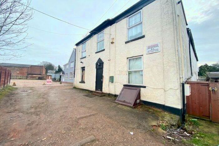 3 Bedroom Flat To Rent In Clarendon Street, Wolverhampton, WV3