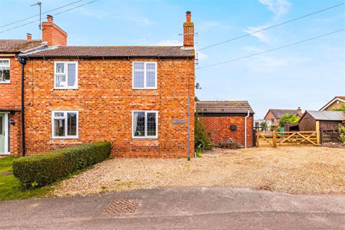 2 Bedroom Semi Detached House For Sale In Lammins Lane, Mareham-Le-Fen, Boston, PE22