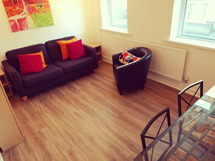 2 Bedroom Flat To Rent In Wyeverne Road, Cathays, CF24