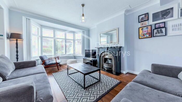 3 Bedroom Semi-Detached House To Rent In Fountains Crescent, Southgate, London, N14