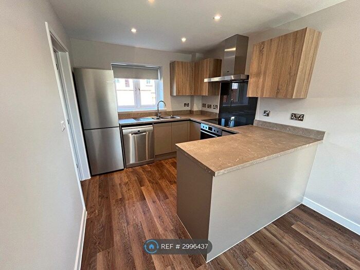 3 Bedroom Detached House To Rent In Bayley Place, Exeter, EX1